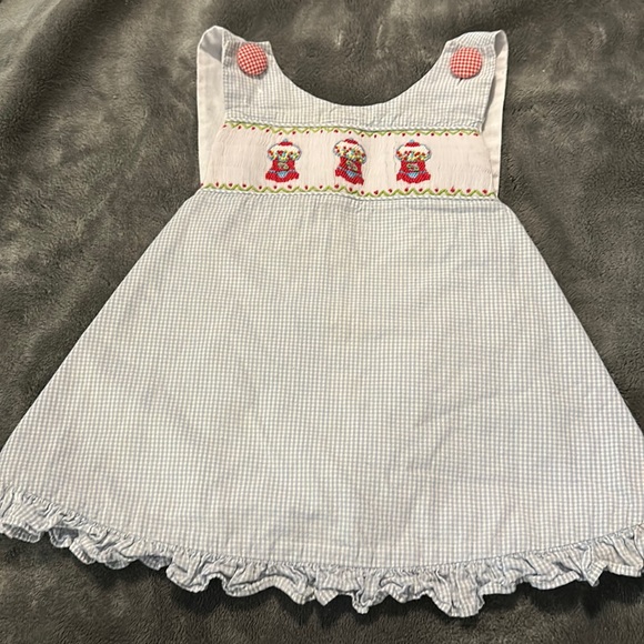 shrimp & grits Other - Shrimp & grits swing back smocked gumball top size 2